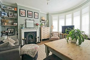 Living Room- click for photo gallery